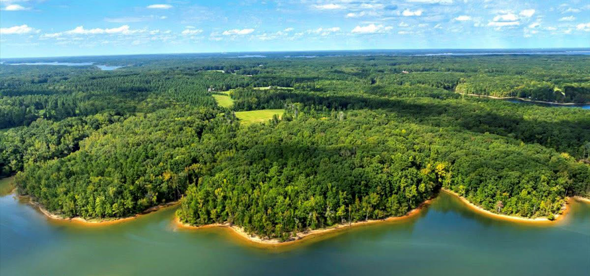 Lakefront homes near Kerr Lake North Carolina with scenic waterfront views