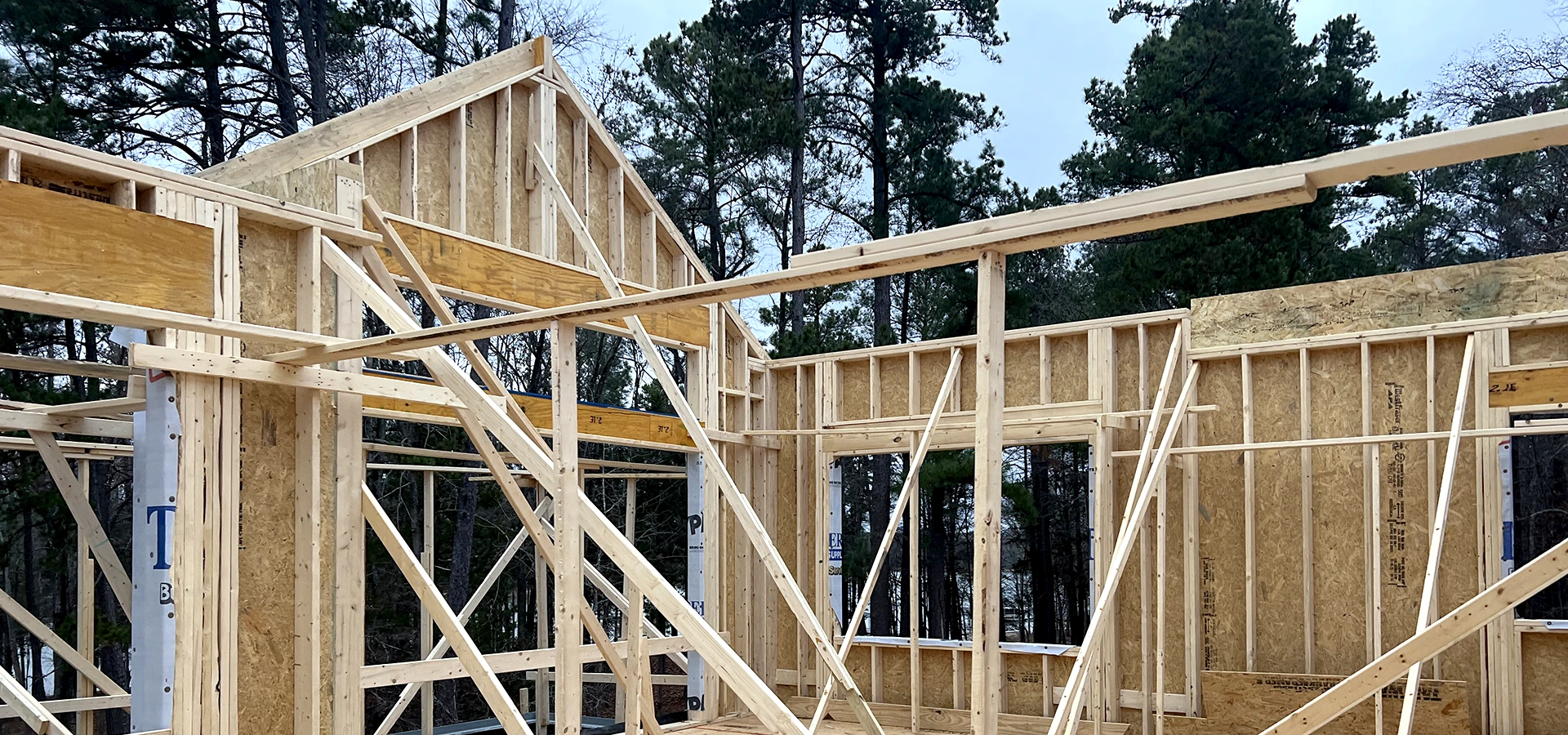 Custom home builders in North Carolina near Kerr Lake.